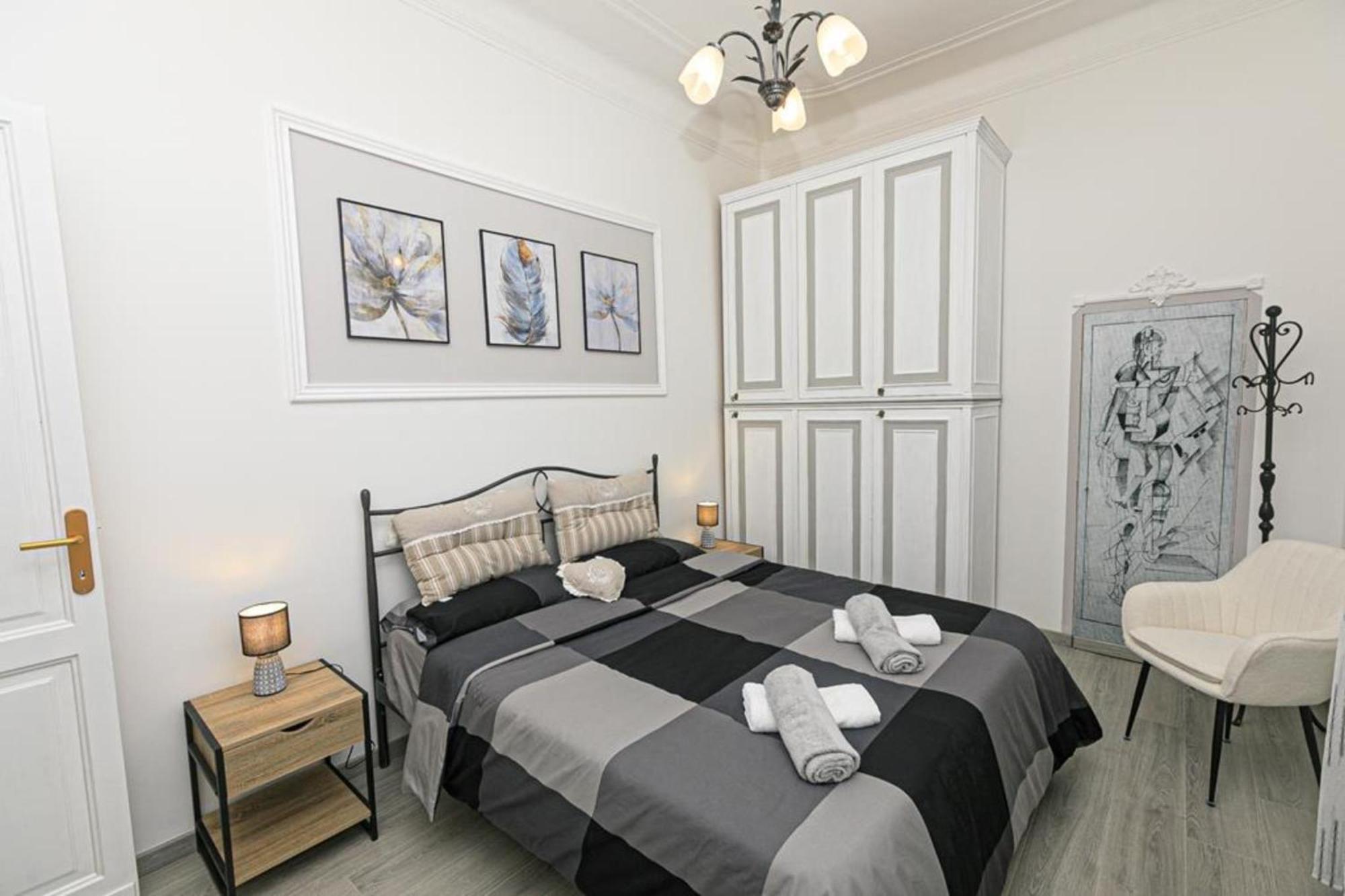 Plein Ciel - Attico Vicino Al Centro - Parcheggio Privato Apartment เจนัว ภายนอก รูปภาพ